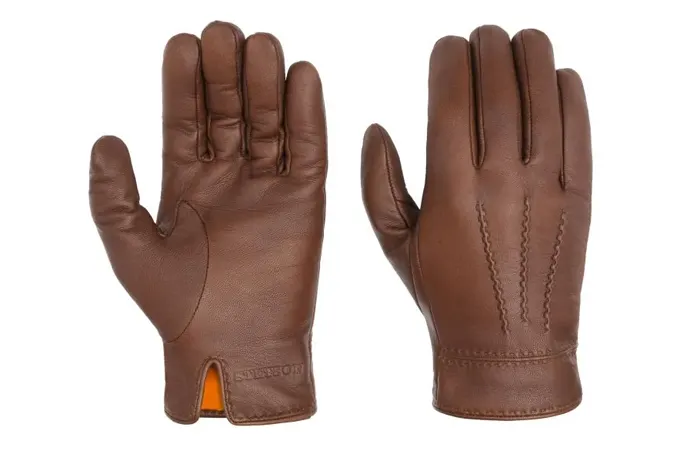 Leather gloves may either be synthetic or made of real leather like cowhide or goatskin.